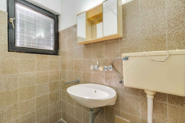 For sale house in Petrovac with a sea view — photo 31